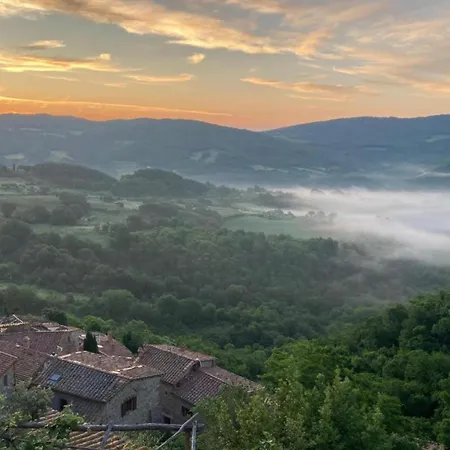 In A Wonderful Medieval Village On The Tuscan Hills, With Air Conditioning *