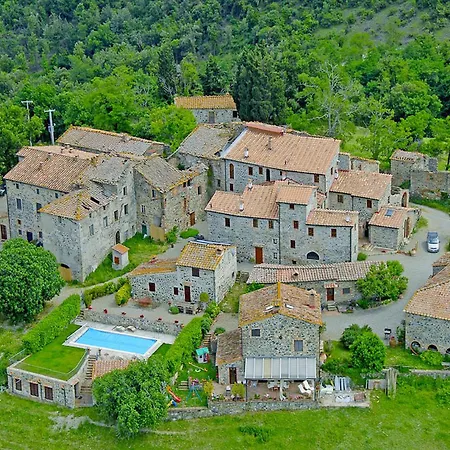 In A Wonderful Medieval Village On The Tuscan Hills, With Air Conditioning Holiday home *